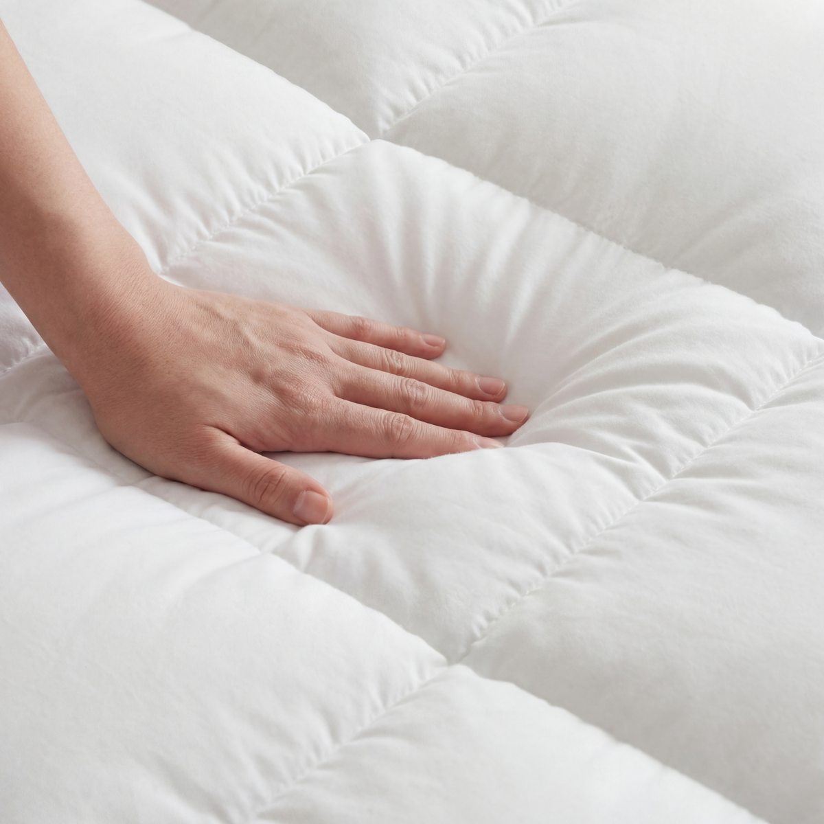 1000 GSM Soft Mattress Topper - Breathable Cooling Comfort Layer
