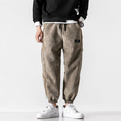 Vince | Casual Fleece-Lined Relaxed Fit Joggers for Stylish Streetwear - Image 4