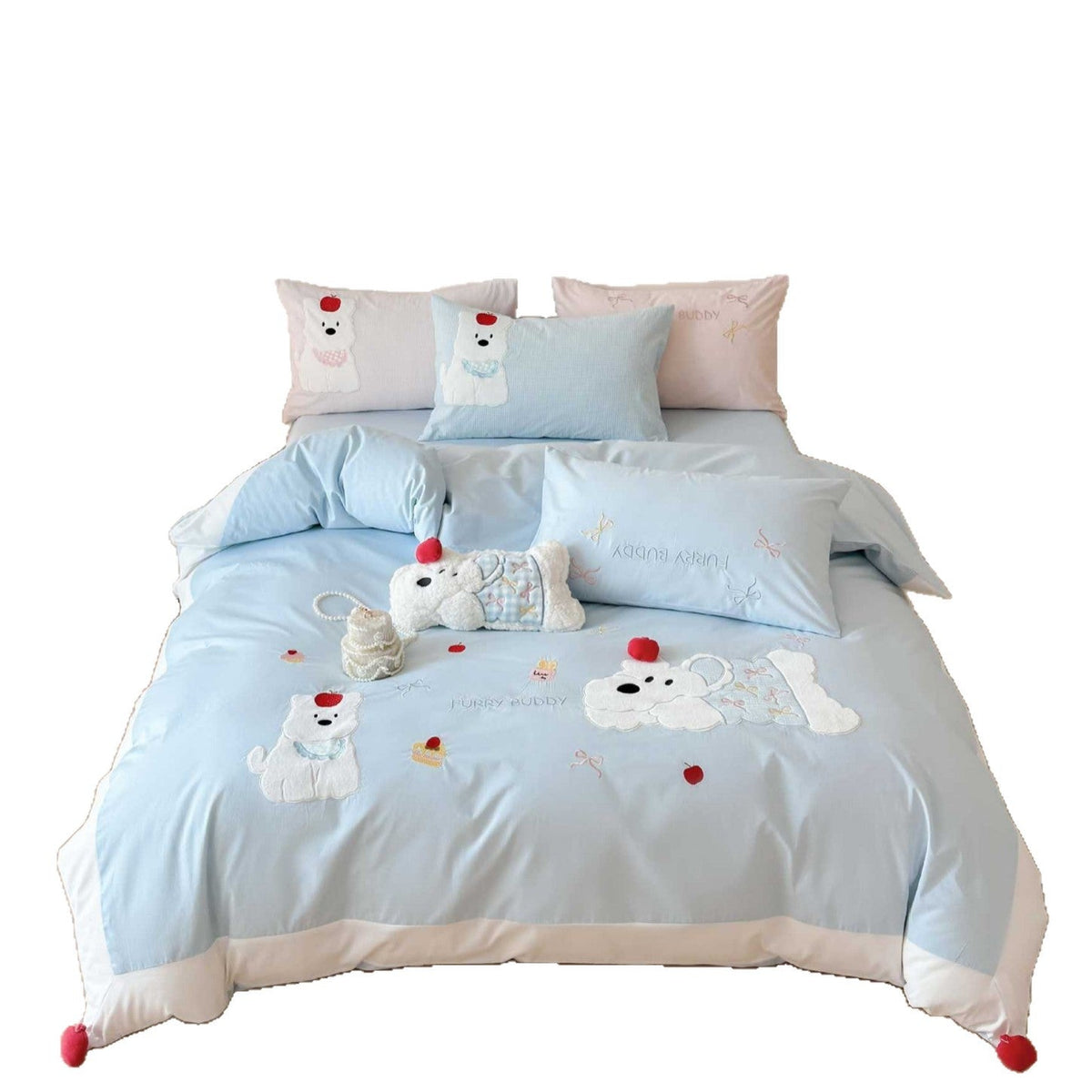 Bedding Set with 3D Animal Appliqué and Fine Quilting