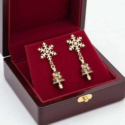 Christmas-Themed Snowflake Dangle Earrings in Gold-Plated Stainless Steel