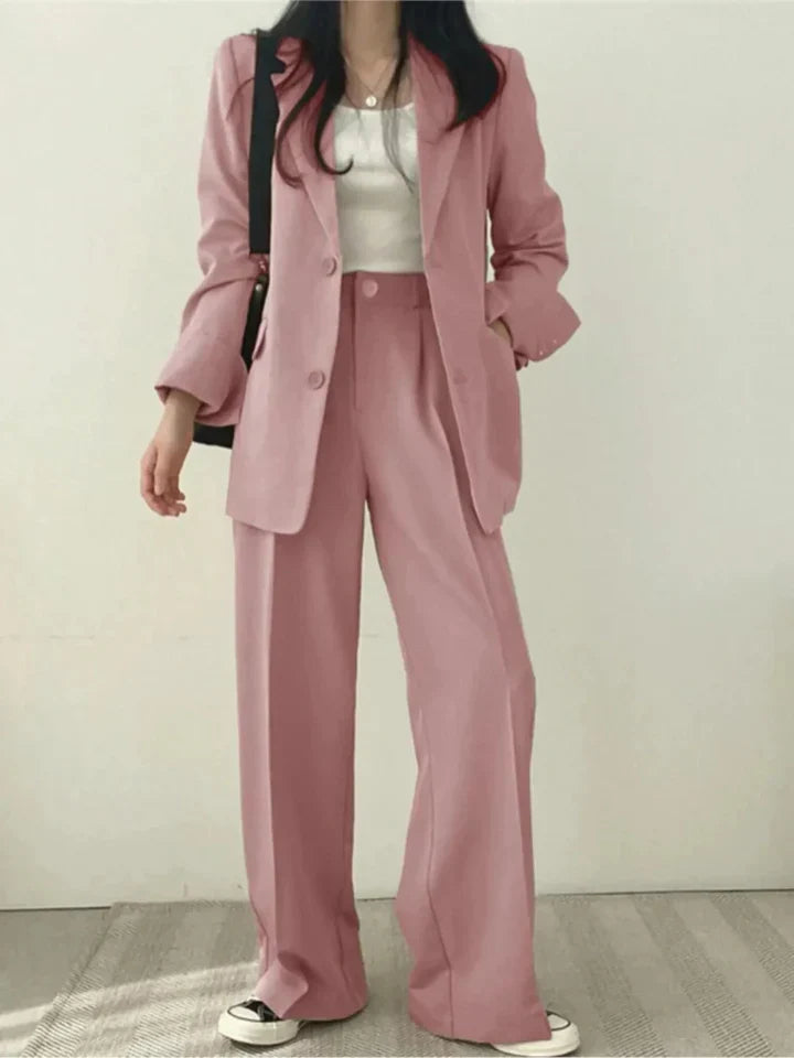 Elegant Set – Blazer and Trousers