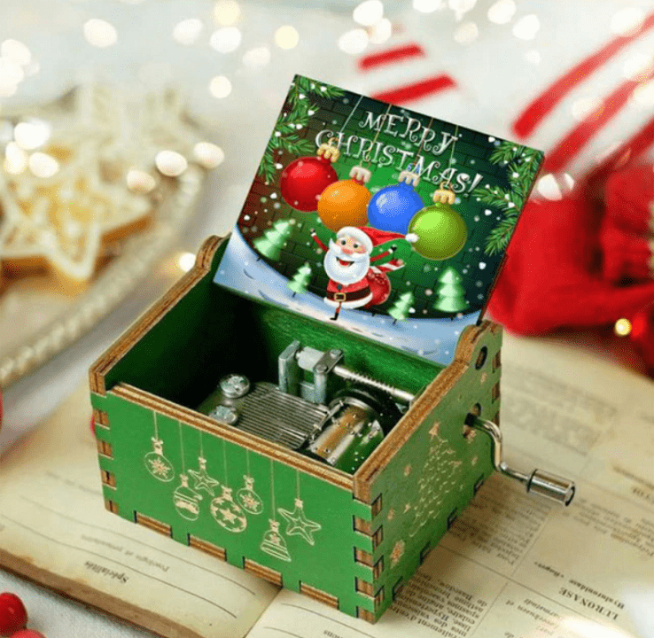 Hand-Wound Christmas Music Box with Traditional Holiday Motif