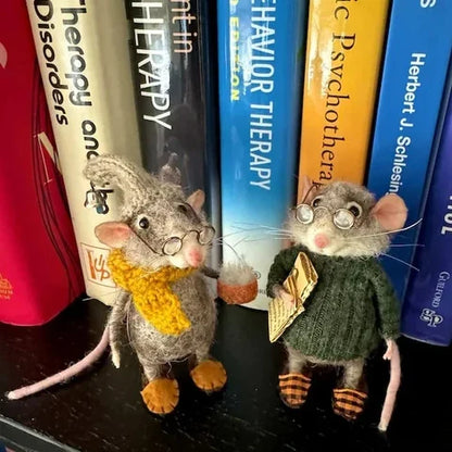 Handmade Felted Mouse Decoration - Eco-Friendly Wool Holiday Ornament & Gift