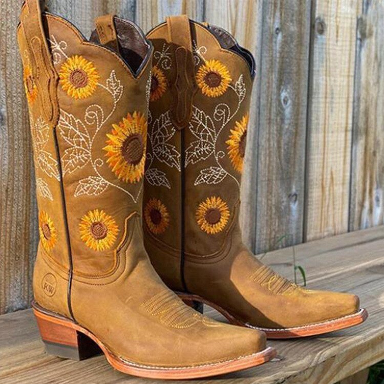 Samantha | Women's Embroidered Cowboy Boots - Image 4