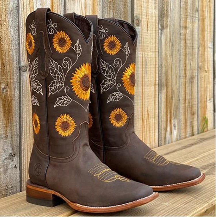 Samantha | Women's Embroidered Cowboy Boots - Image 5