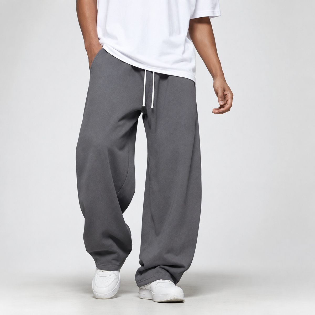 Loose-Fitting Long Sweatpants