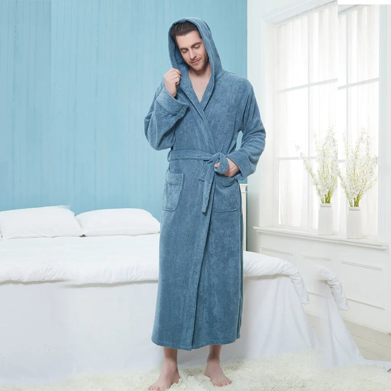 Luxurious and Warm Bathrobe