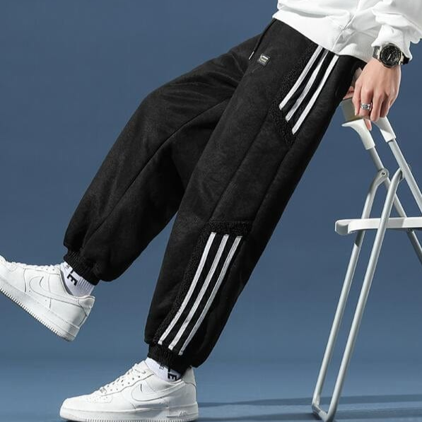 Vince | Casual Fleece-Lined Relaxed Fit Joggers for Stylish Streetwear - Image 5