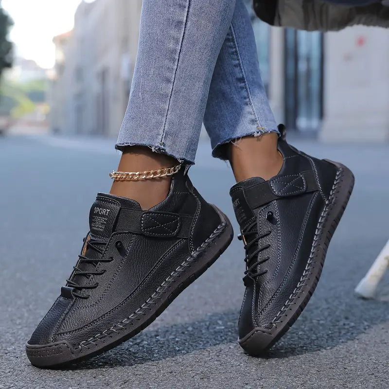 Men's Orthopedic Toggle Closure Sneakers