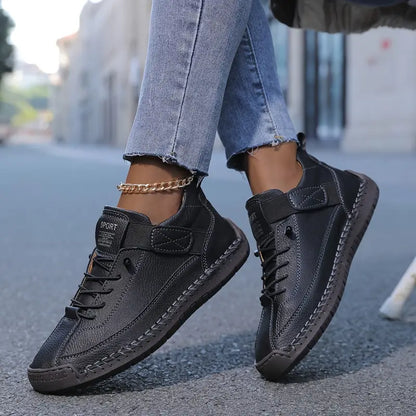 Men's Orthopedic Toggle Closure Sneakers