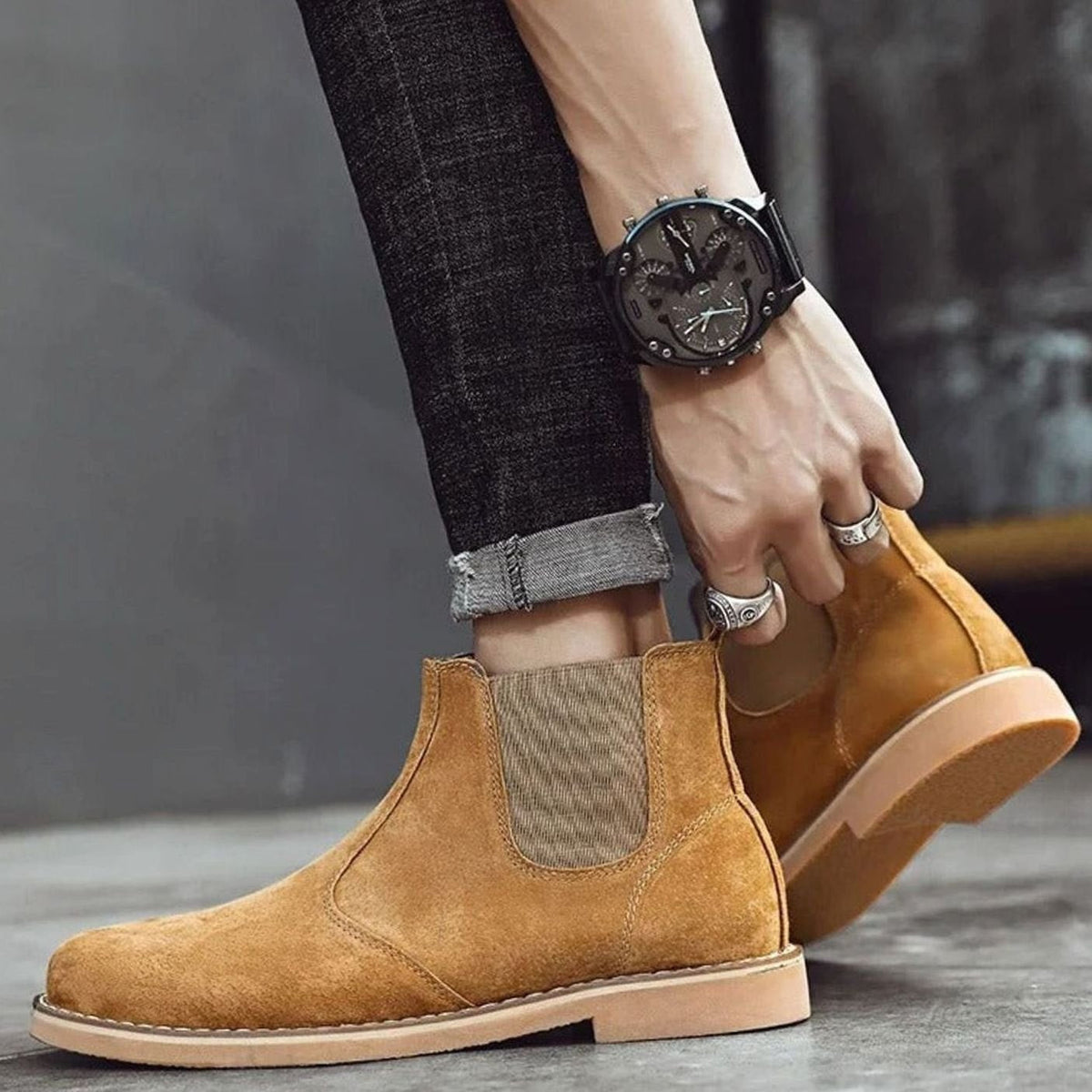 Men's Slip-On Leather Chelsea Boots with Rubber Sole