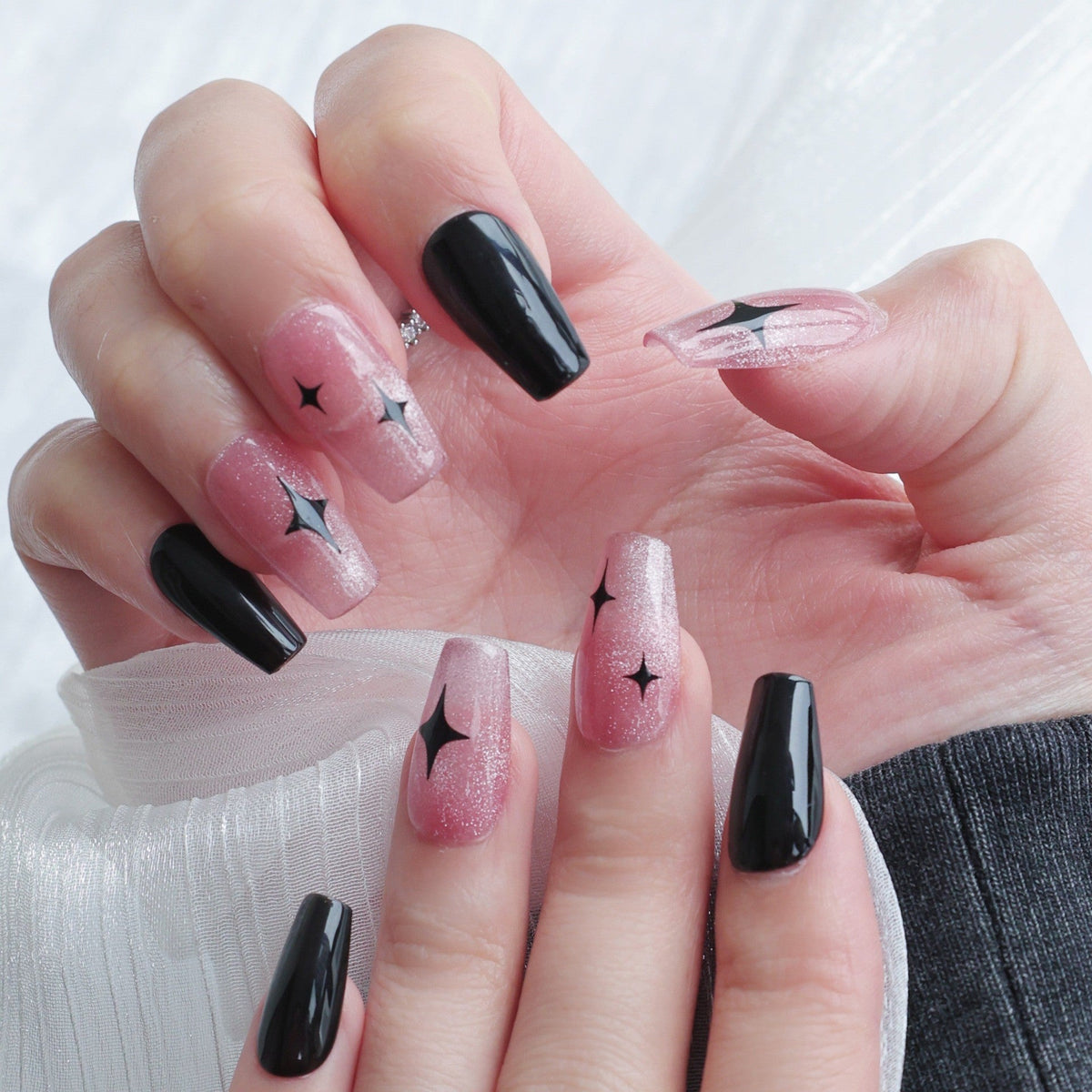 Press-On Nail Set with Star Accents