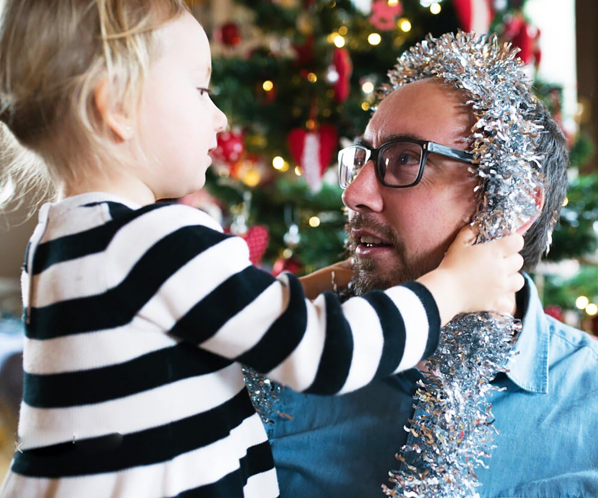 Silver Christmas Glitter Garland – 10 m Tinsel Garland for Christmas Tree, Mantel & Party