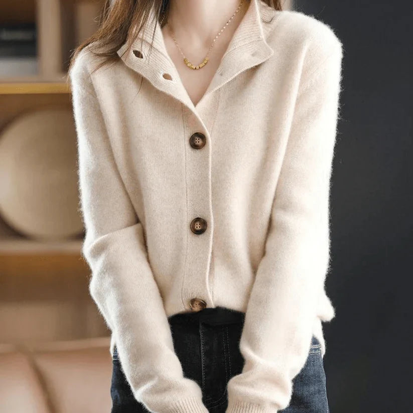 Soft Relaxed-Fit Cashmere Cardigan | Ideal for Fall Evenings