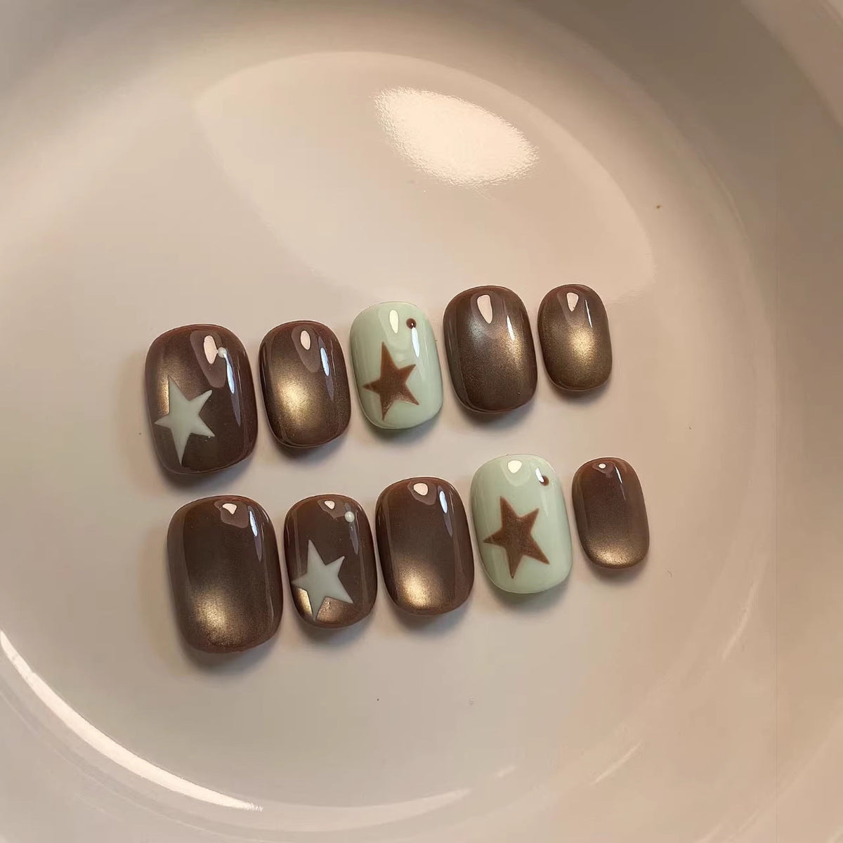 Star-Patterned Press-On Nail Set