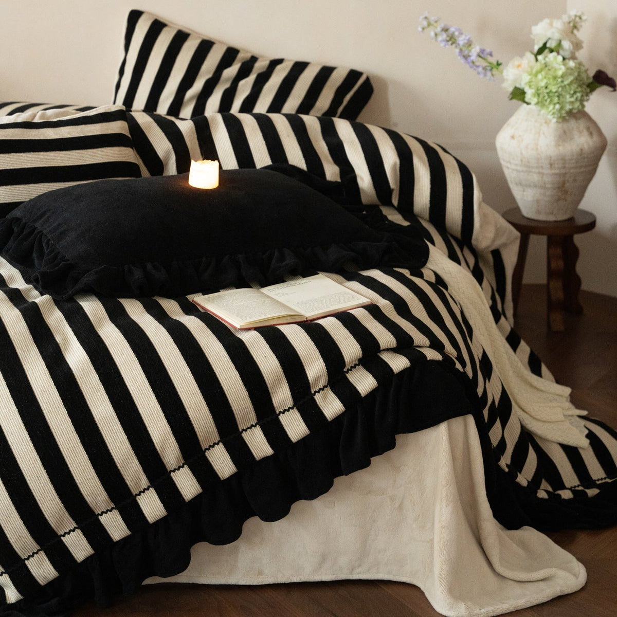 Striped Cotton-Linen Bedding Set with Ruffles and Pillowcases