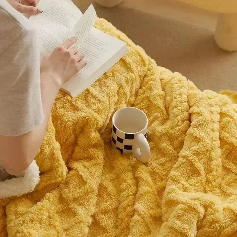 Thick Lambswool Fleece Winter Blanket – Soft Warm Throw