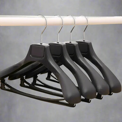 Wide Shoulder Plastic Clothes Hanger Set for Wardrobe Organization