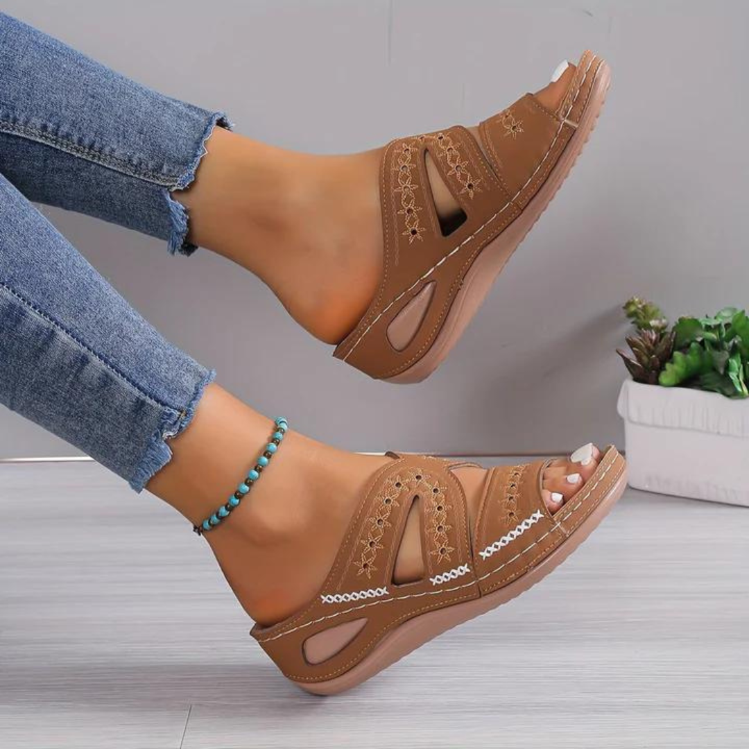 Image of Willow | Orthopedic Sandals