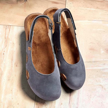Women's Closed-Toe Flat Sandals