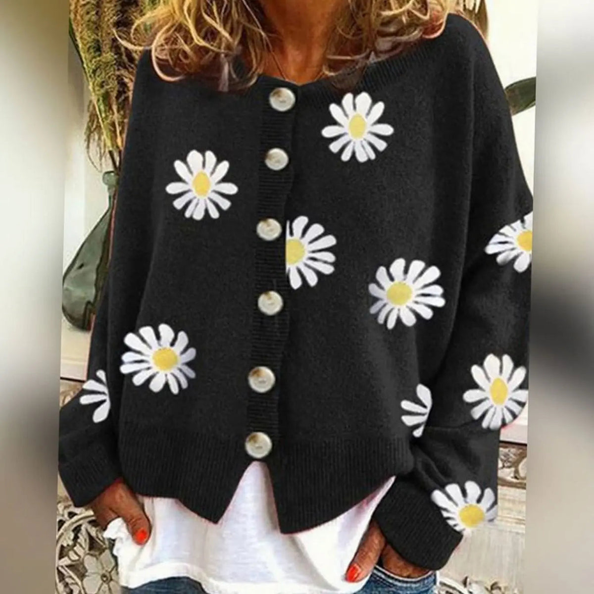 Women's Daisy Print Button-Front Knit Cardigan