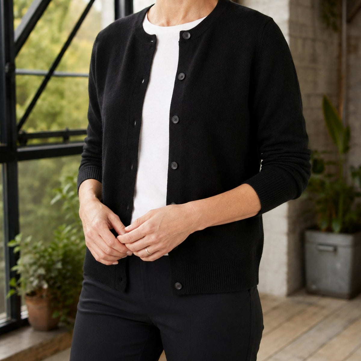 Women's Knit Crew Neck Button-Up Cardigan
